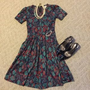 LuLaRoe XS Amelia Dress